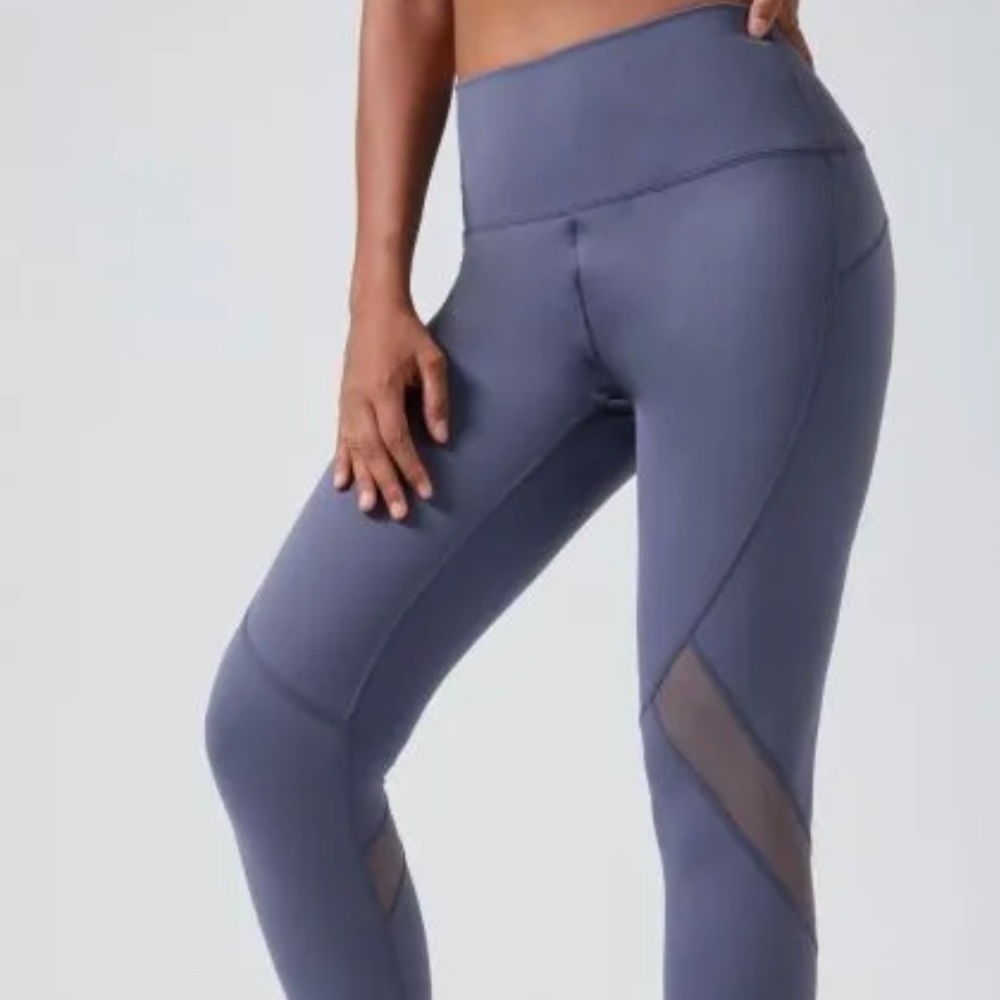 NWT musesonly foxy leggings true navy size 8/m